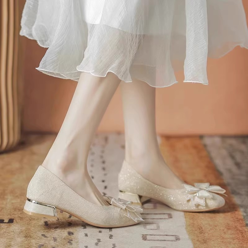 Damskie buty ślubne na jesień  – Wedding Shop recenzja i cena